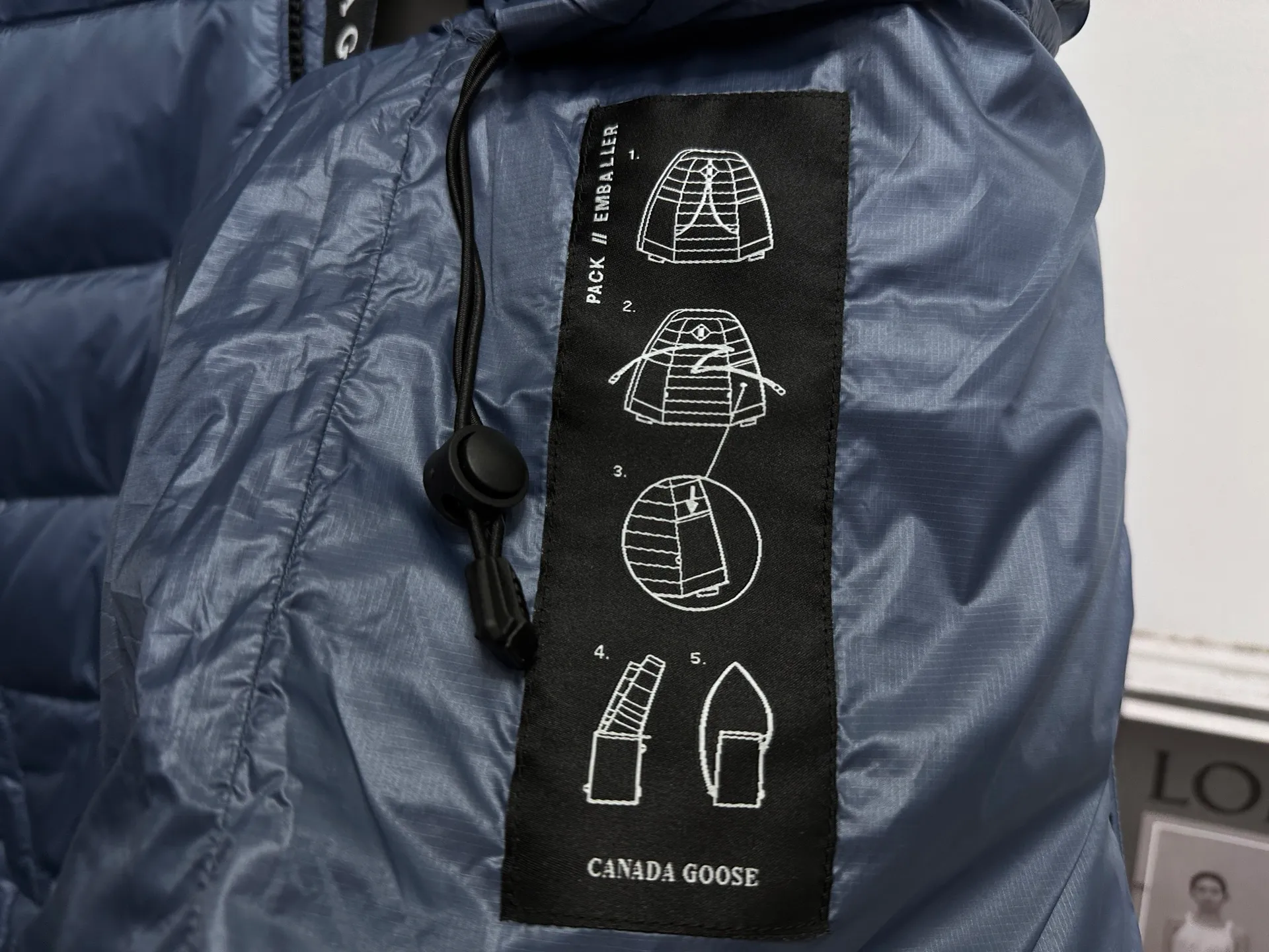 P560 [Canada Goose] CROFTON light down vest R water-repellent treatment Winall windproof fabric 700-fill down capacity Original molding Detailed production The upper body effect is stunning Exclusively available on the Xiaohongshu purchasing platform The highest version on the market Code number: XS-XXL